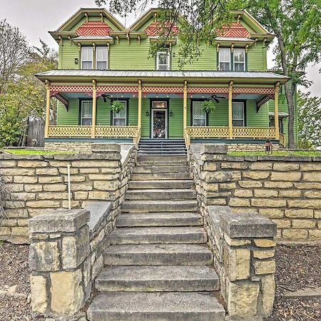 The Lilly House Historic Glen Rose Home With Porch! Buitenkant foto