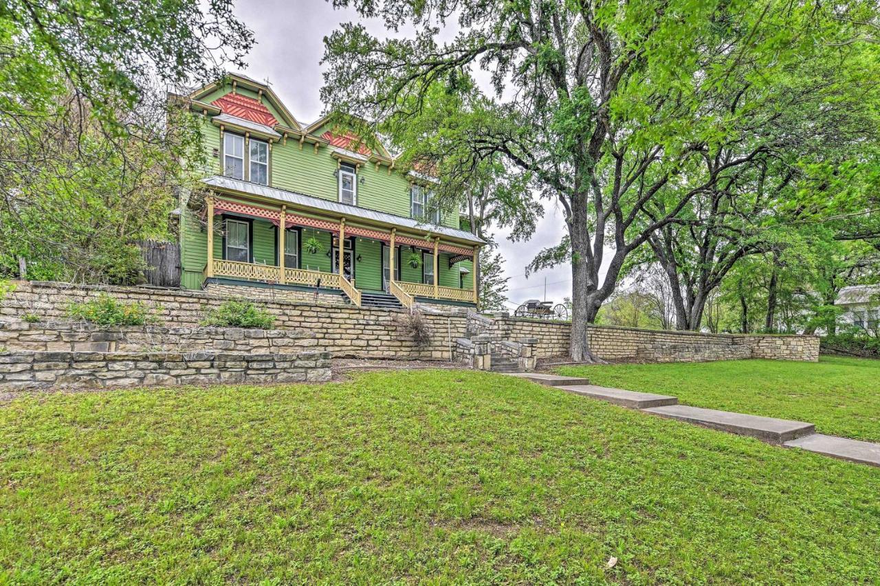 The Lilly House Historic Glen Rose Home With Porch! Buitenkant foto