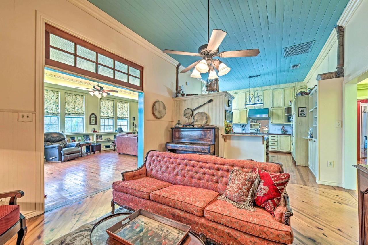 The Lilly House Historic Glen Rose Home With Porch! Buitenkant foto
