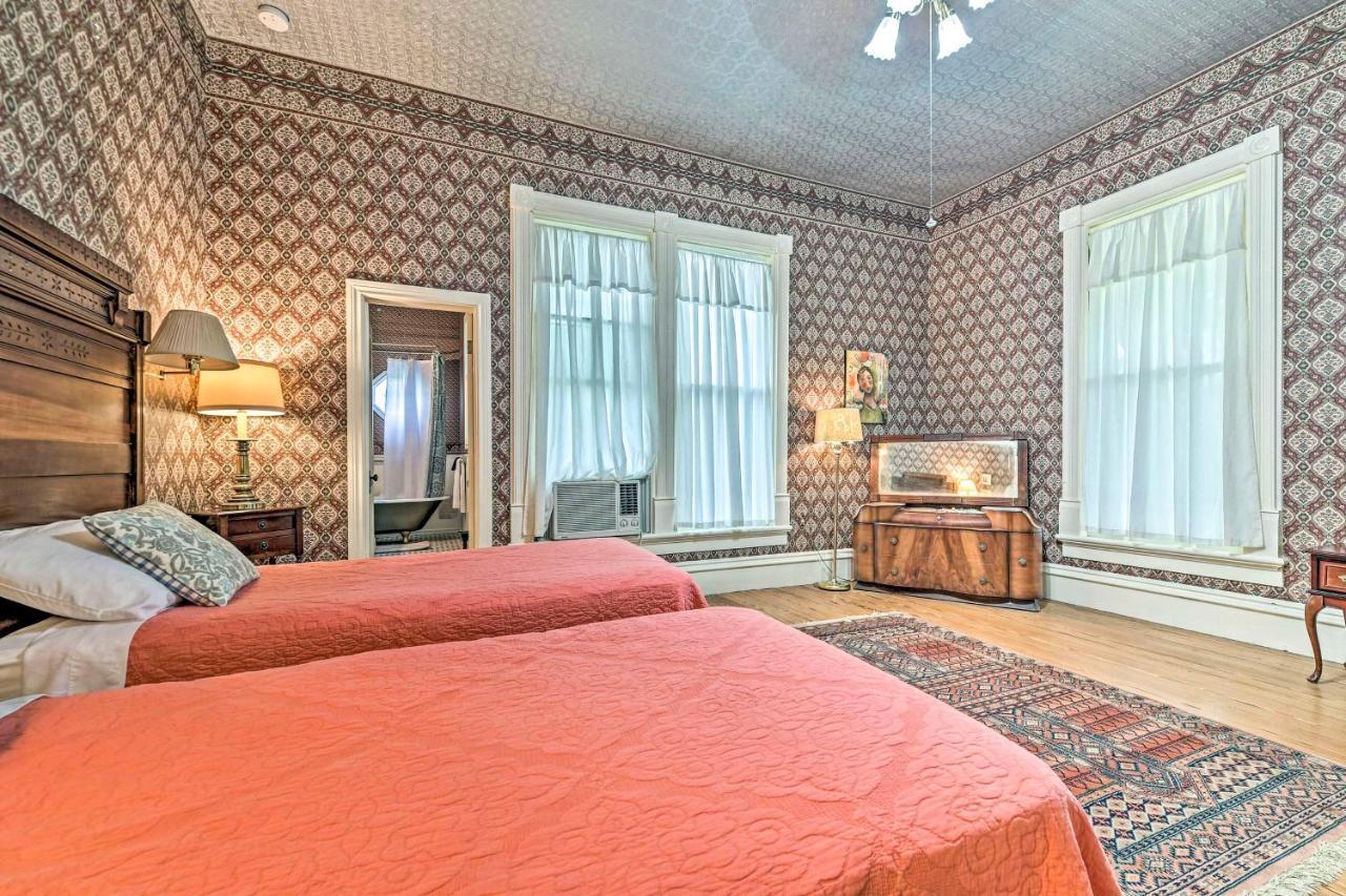 The Lilly House Historic Glen Rose Home With Porch! Buitenkant foto