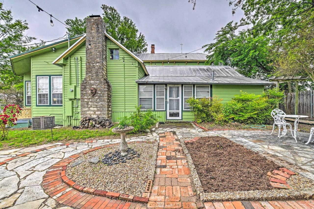 The Lilly House Historic Glen Rose Home With Porch! Buitenkant foto